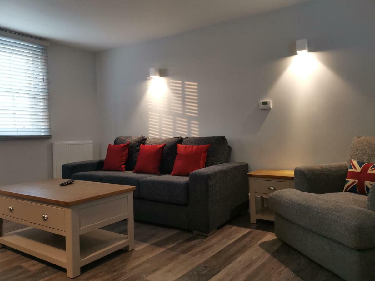 Cavendish House With Secure, Allocated Parking, 2 Mins Walk From Windsor Castle חדר תמונה
