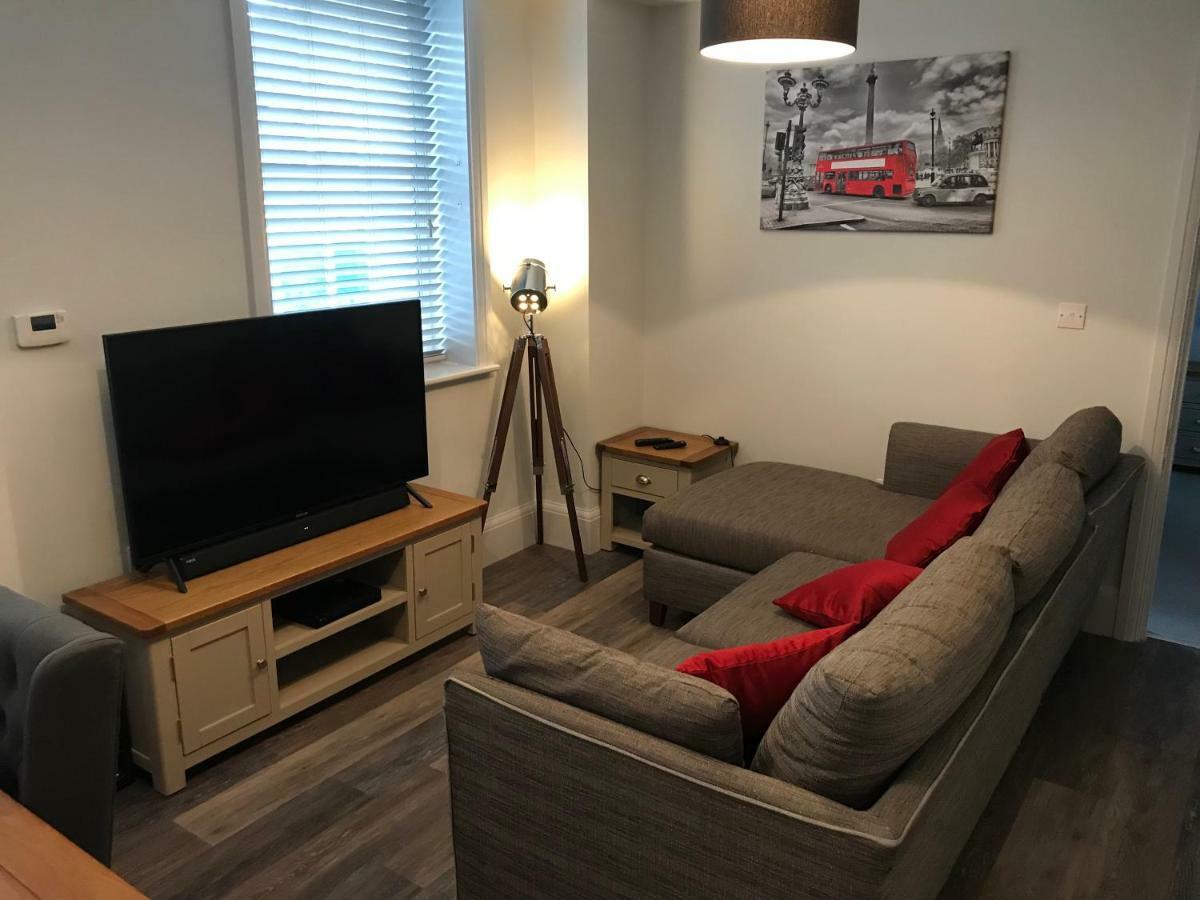 Cavendish House With Secure, Allocated Parking, 2 Mins Walk From Windsor Castle חדר תמונה